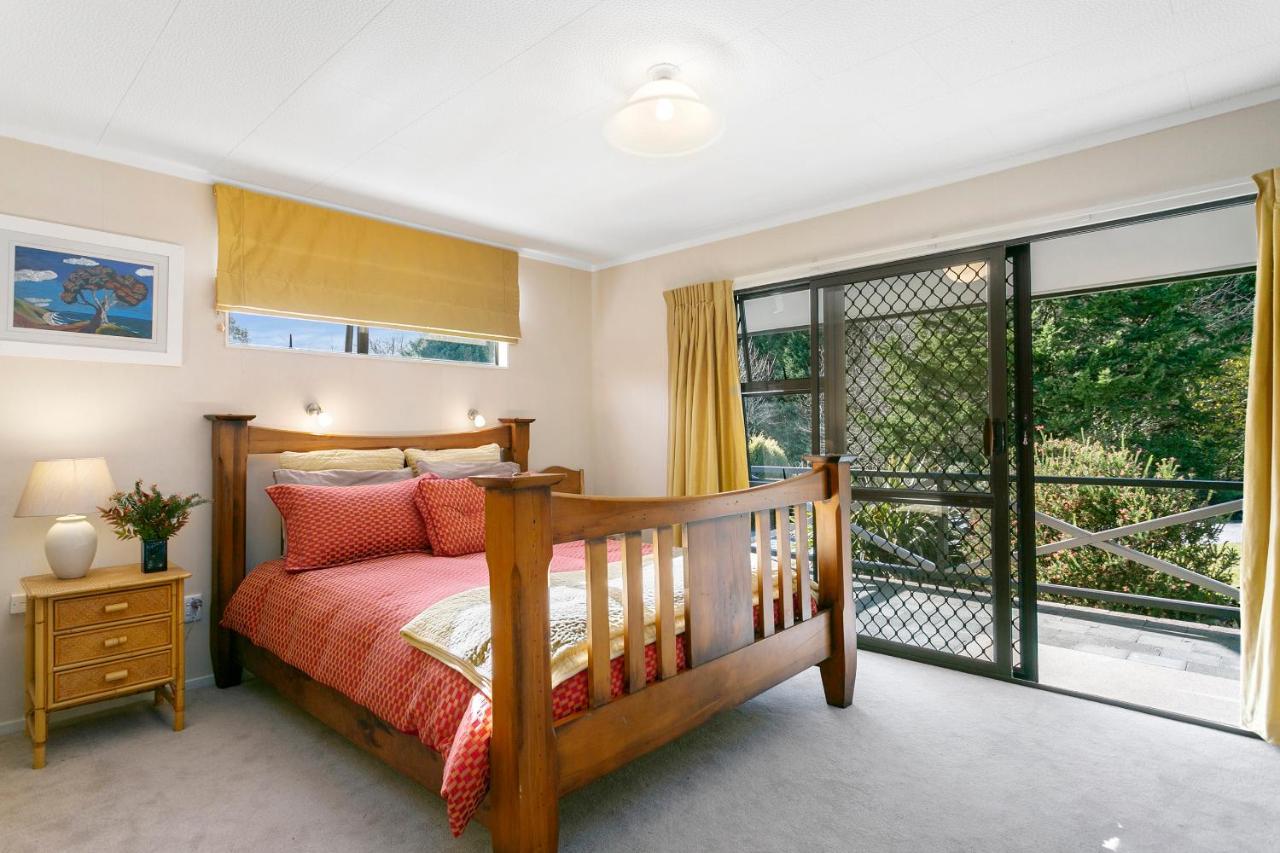 Lupin Lodge Bed & Breakfast Taupomeer Buitenkant foto